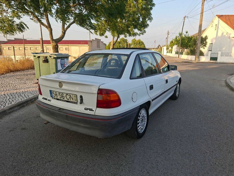 Opel astra F 1.4