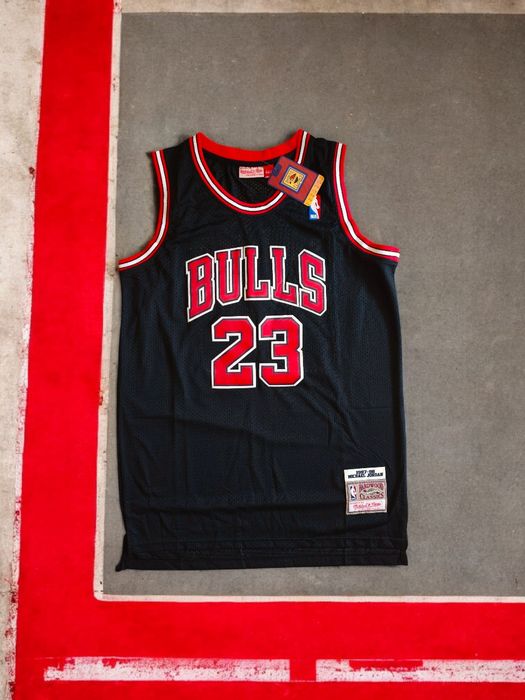 Koszulka Chicago Bulls Michael Jordan L koszykarska retro jersey swingman Mitchell ness nba