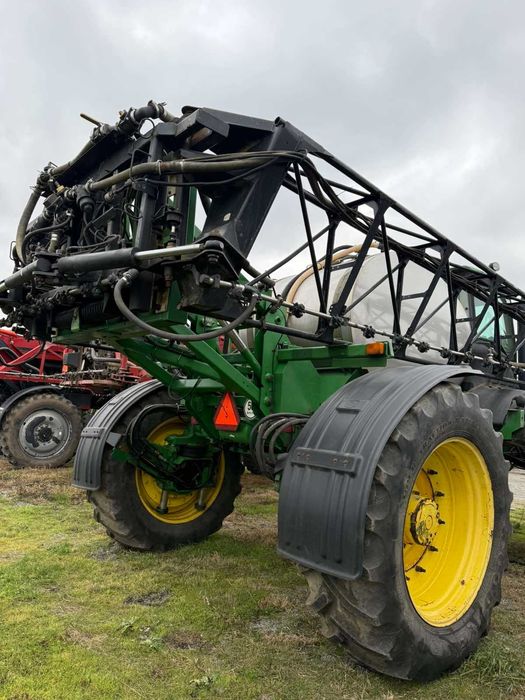 Обприскувач John Deere 4930