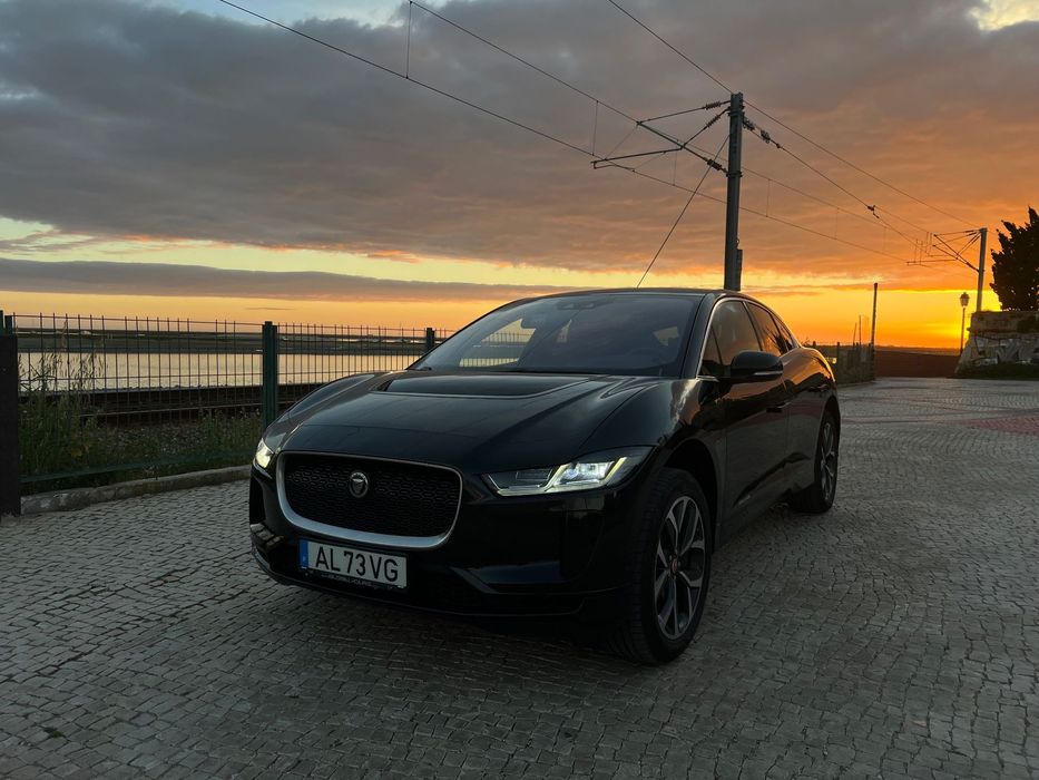Jaguar I-Pace EV400 AWD SE