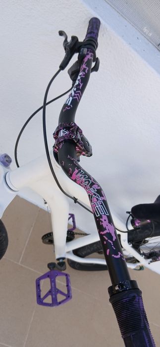 Bicicleta ROCKRIDER para dar Grau com 1 ano ainda na garantia