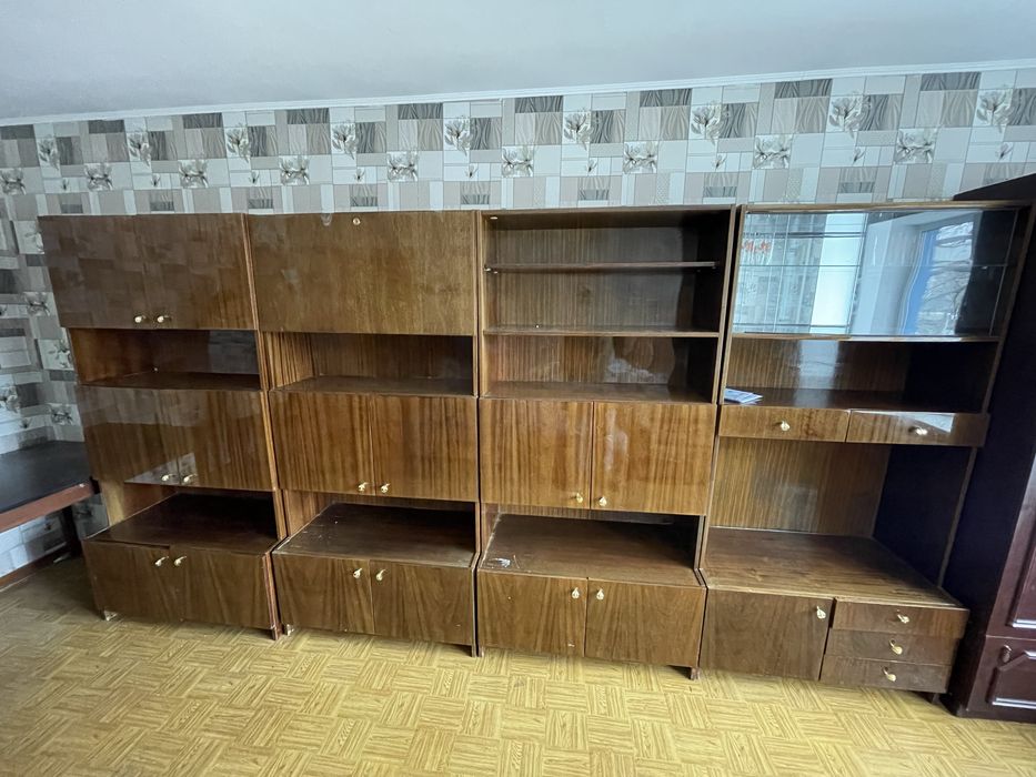 Віддам стінку у добробу стані Бориспіль