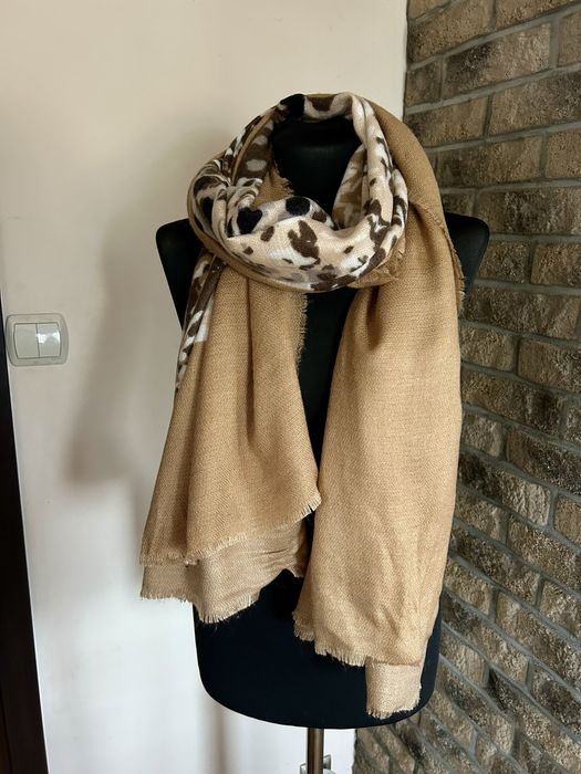 Duży beżowy brązowy markowy szal Codello premium