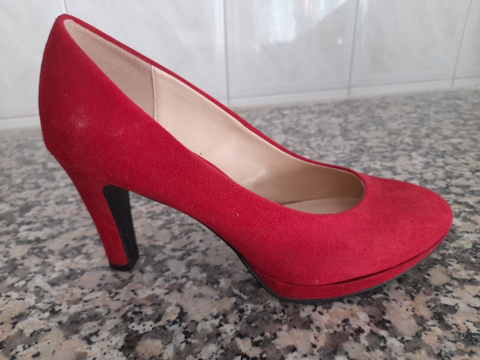 Vendo sapatos como novos