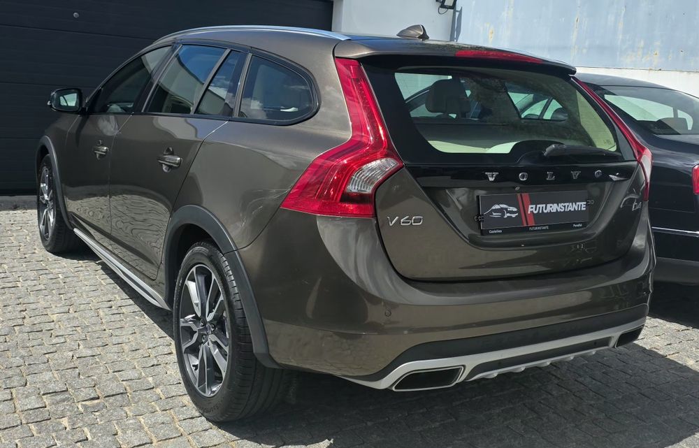 Volvo V60 Cross Country 2.0 D4 Pro Full Extras