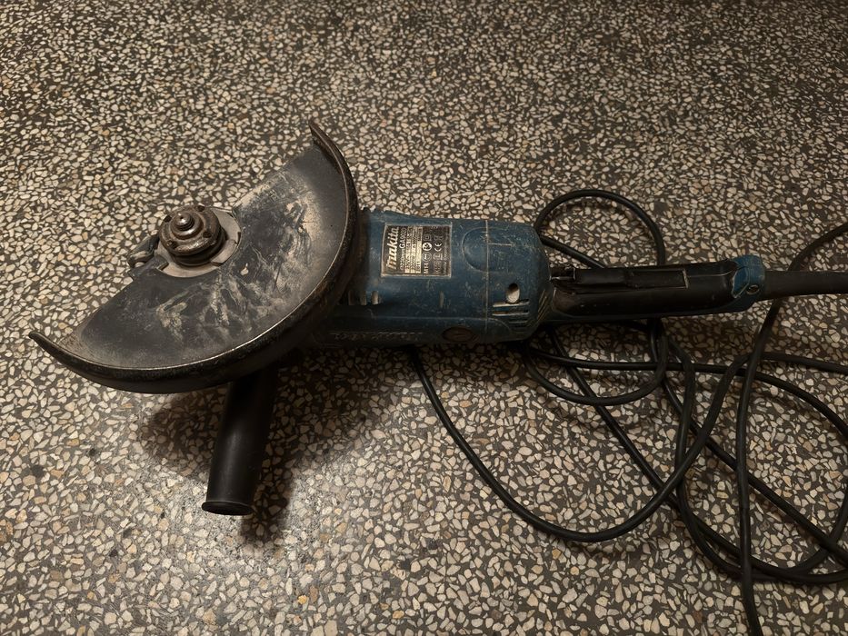 Szlifierka Makita GA9020