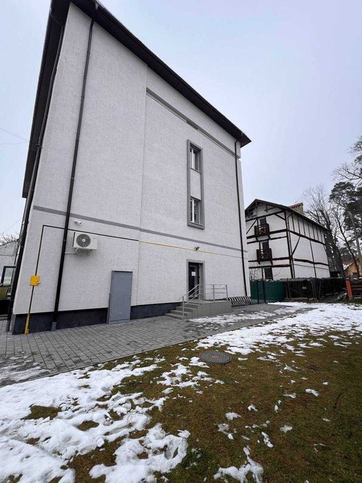 Продаж приміщення Брюховичі окрема будівля Без Комісії