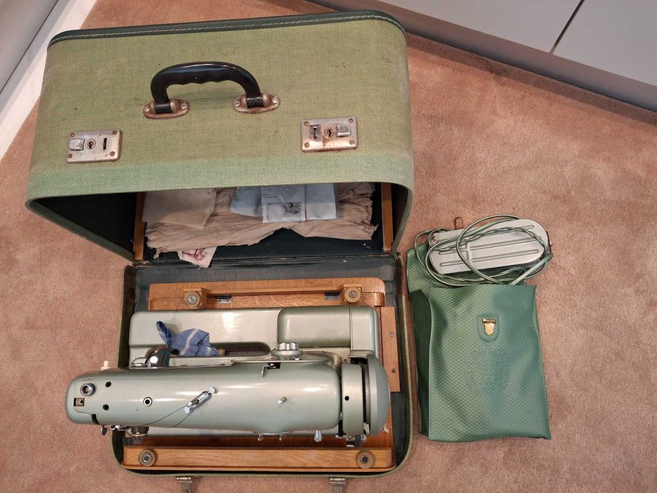 Máquina Costura Phoenix Automatic Bielefeld EST.1865