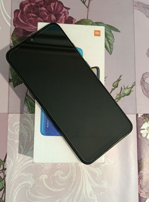 Смартфон Xiaomi Mi Redmi 9AT 3/32. Android 16