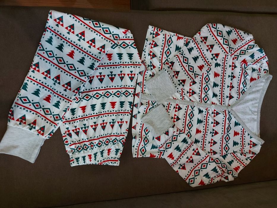 Пижама размер s - m .