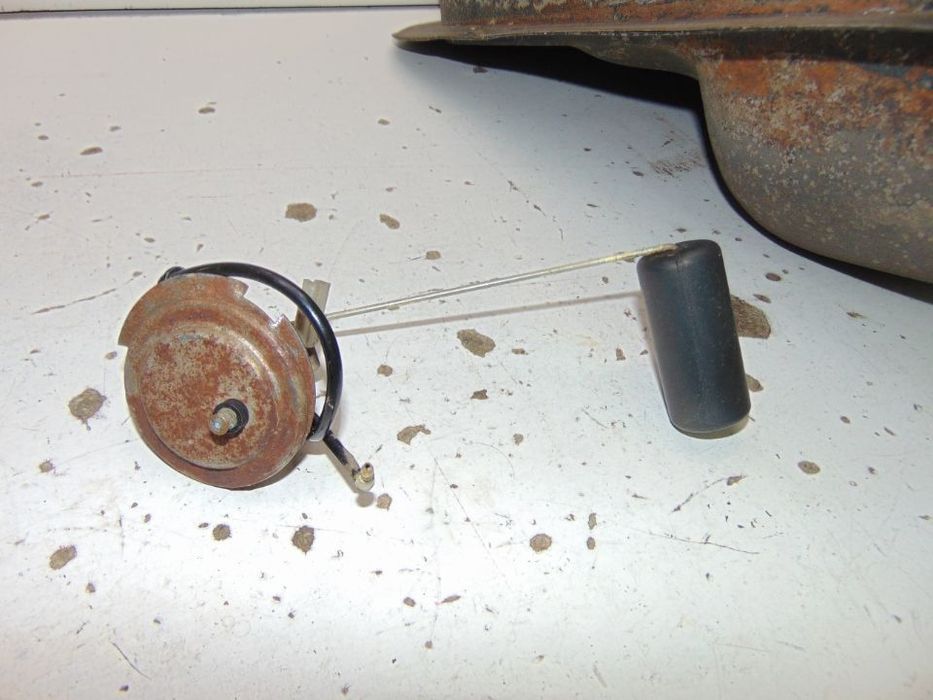 Datsun 120y carrinha depósito de gasolina