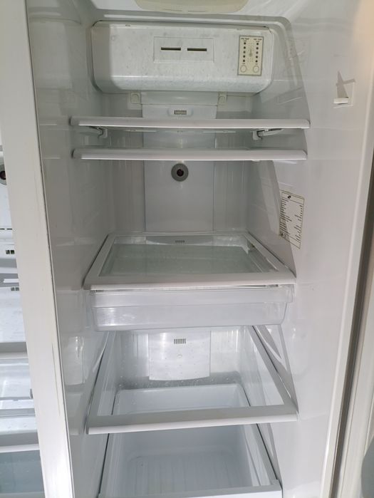 Холодильник Samsung двох дверний, side-by-side, сірий н