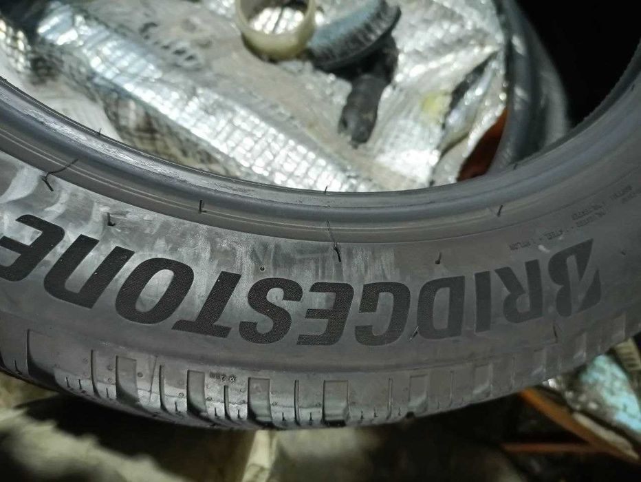 *Шини Bridgestone 255/45R20. 4шт. Зима 2023р (0754)