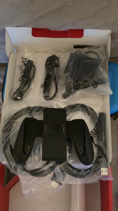 Nintendo Switch OLED Branca + Jogos + Bolsa | Como Nova