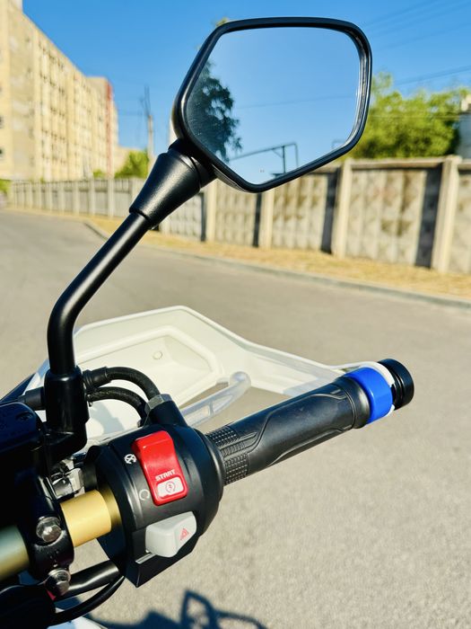 мотоцикл Honda Africa CRF1000 в оригіналі тільки з Японії