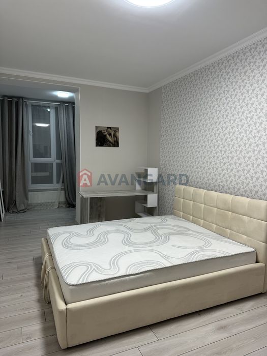 Оренда 3-кімнатної дворівневої квартири для великої сім’ї