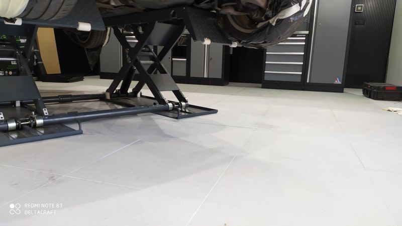 Elevador tesoura/esteira 1 metro 3000kg