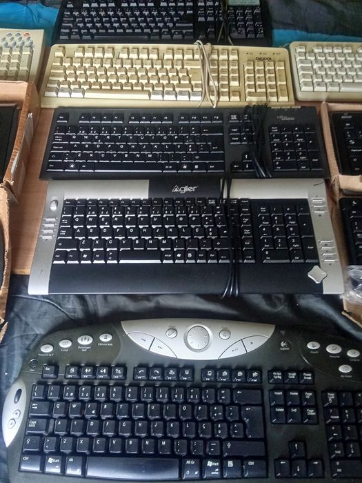 Teclados PC vários