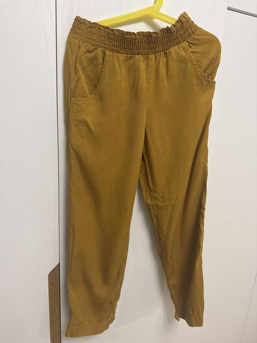 Стильні штани до школи на весну