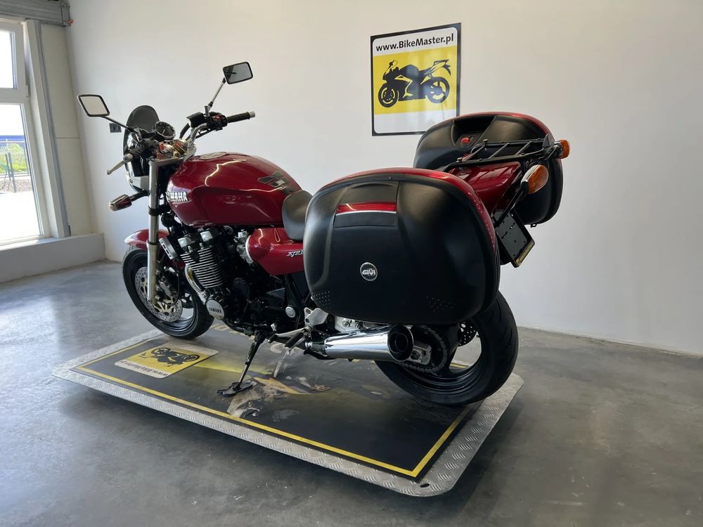 alt