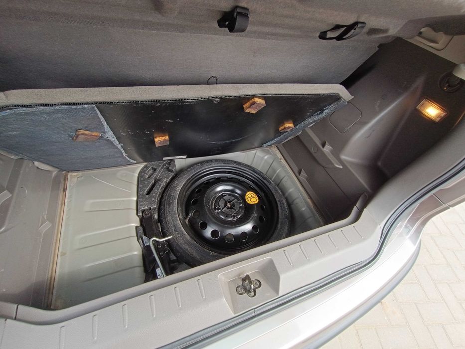 Нисан 1власниця 139тис