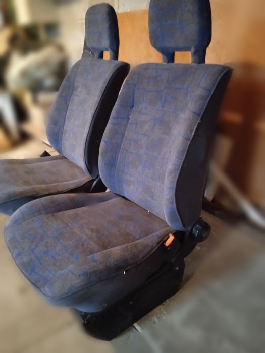 Автомобільні крісла