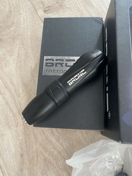 Тату машинка Hummingbird Bronc Pen V10 (Black)