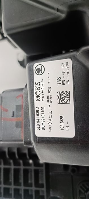 Skoda Elroq Lampa Lewa Przednia Full led Oryginalna Cała