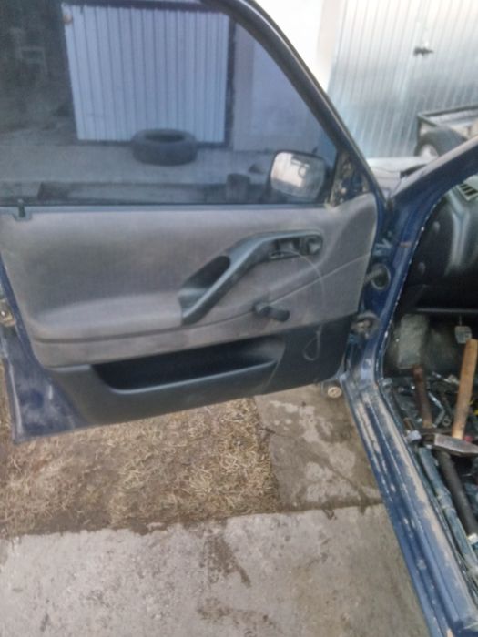 Розбираю Пасат Б-3,Б-4