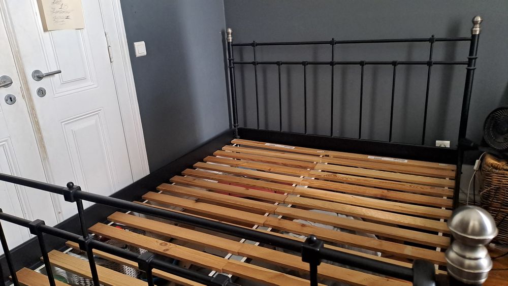Cama Ikea metálica como nova, 160x200cms