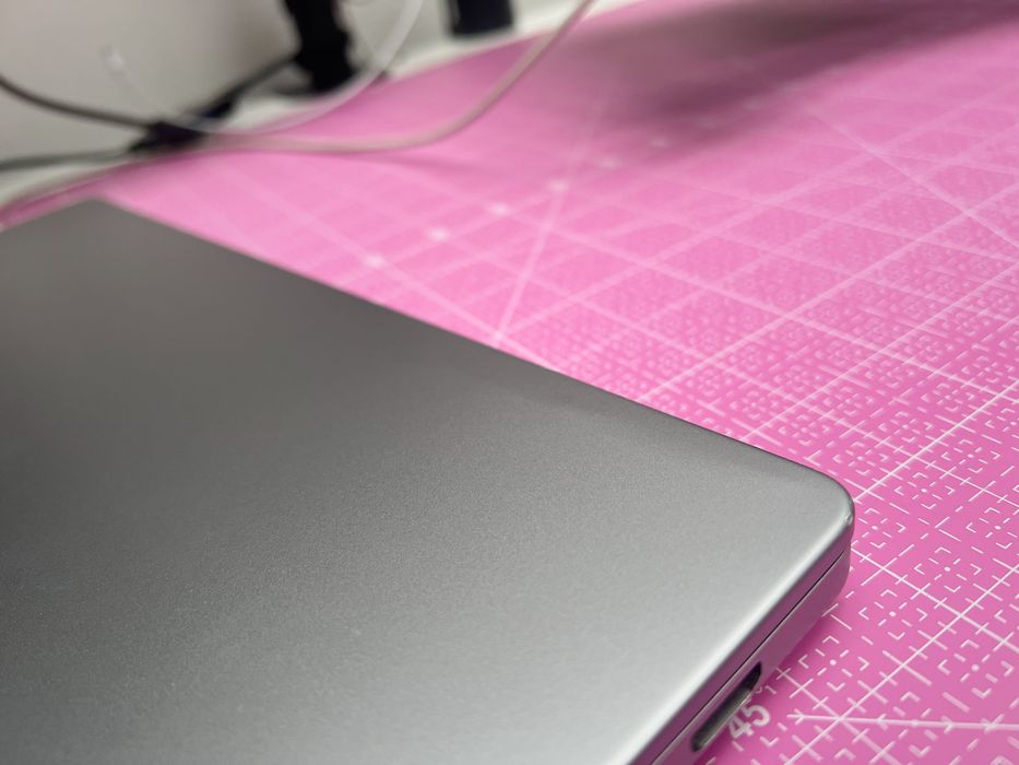 MacBook Pro 16” M1 Max 32 GB RAM 1 TB SSD Space Grey A2485