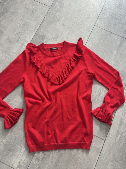 Sweter czerwony z falbanka