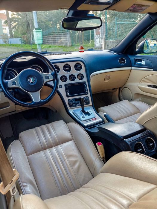 Alfa Romeo 159 Sportswagon 2.4 JTDm 200cv (única a  nível nacional)