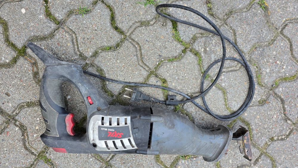 Piła szablasta Skil 4900