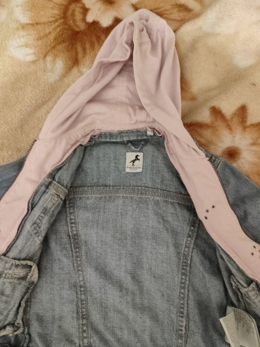Джинсова куртка на дівчинку.Р.116/122