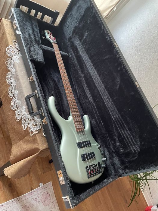 Бас гитара Ibanez Ergodyne EDC 700 + кейс
