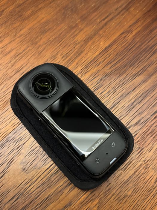 Insta360 X3 + Invisible Stick 3 m + krótszy kijek — creator combo