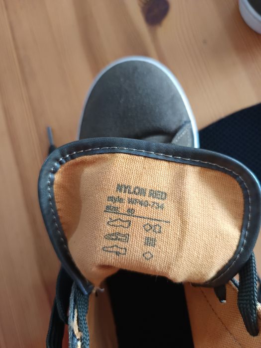 Buty NylonRed rozm 40 skóra / mat syntetyczny