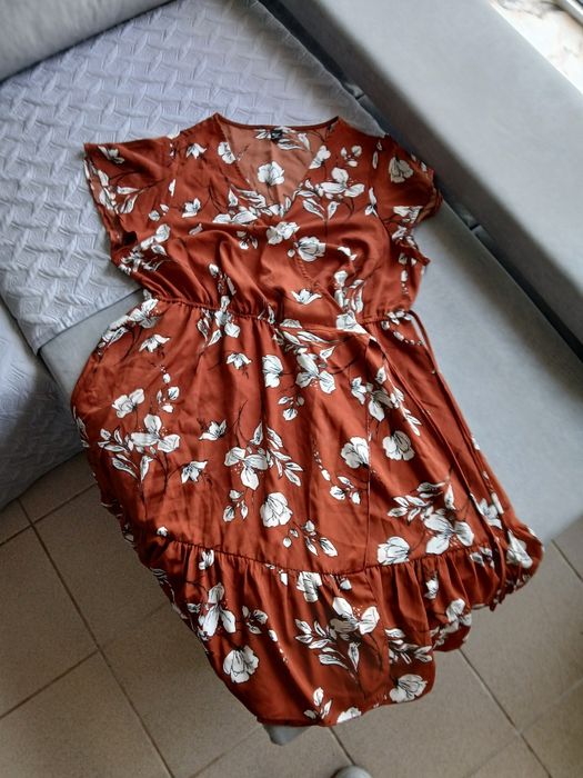 Vestidos com detalhes flores