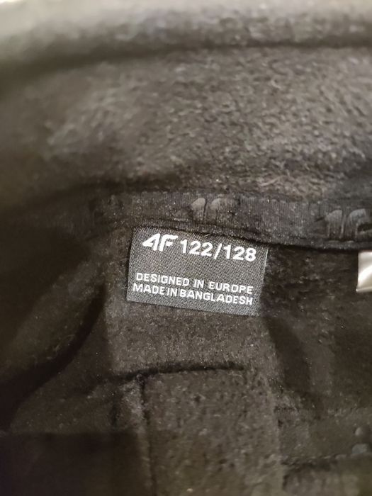 Bluza polarowa 4F czarna 122/128