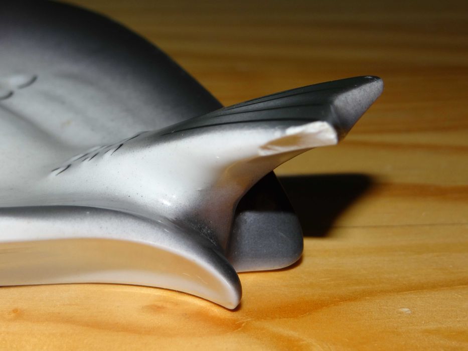 Popielniczka jaskółka Ćmielów uszkodzona