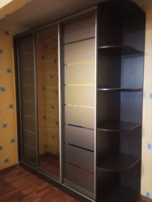 Шкаф купэ в отличном состоянии