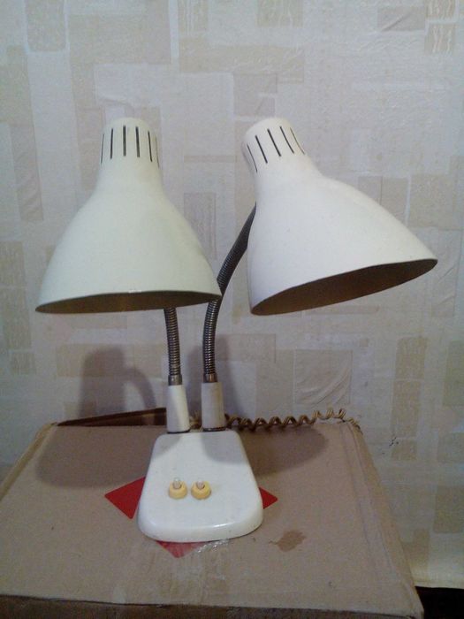 Лампа на 2 плафона настольная советская, коллекционная (СССР)