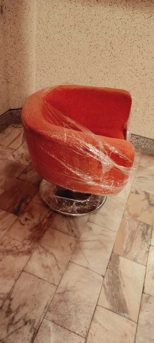 Cadeirão vermelho