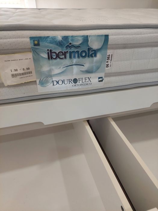 Cama de criança/adolescente marca trama                   trama