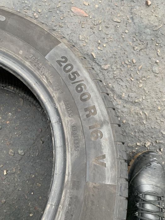 Шини 205/60 R16 Continental літо 2023 рік 7 мм