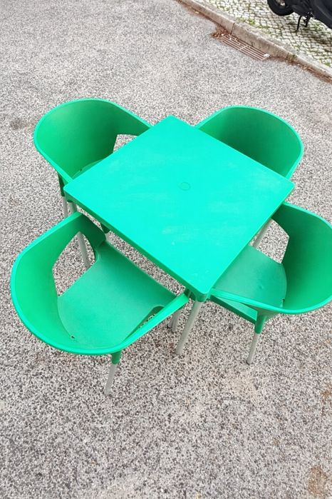 Mesas e cadeiras esplanada