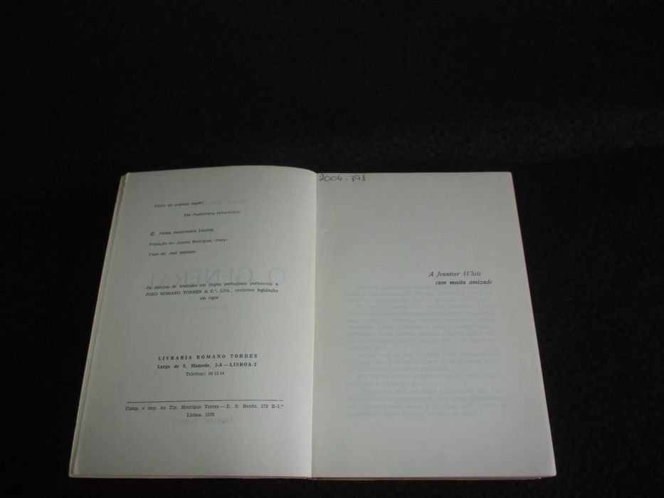 Livro O General Evelyn Anthony