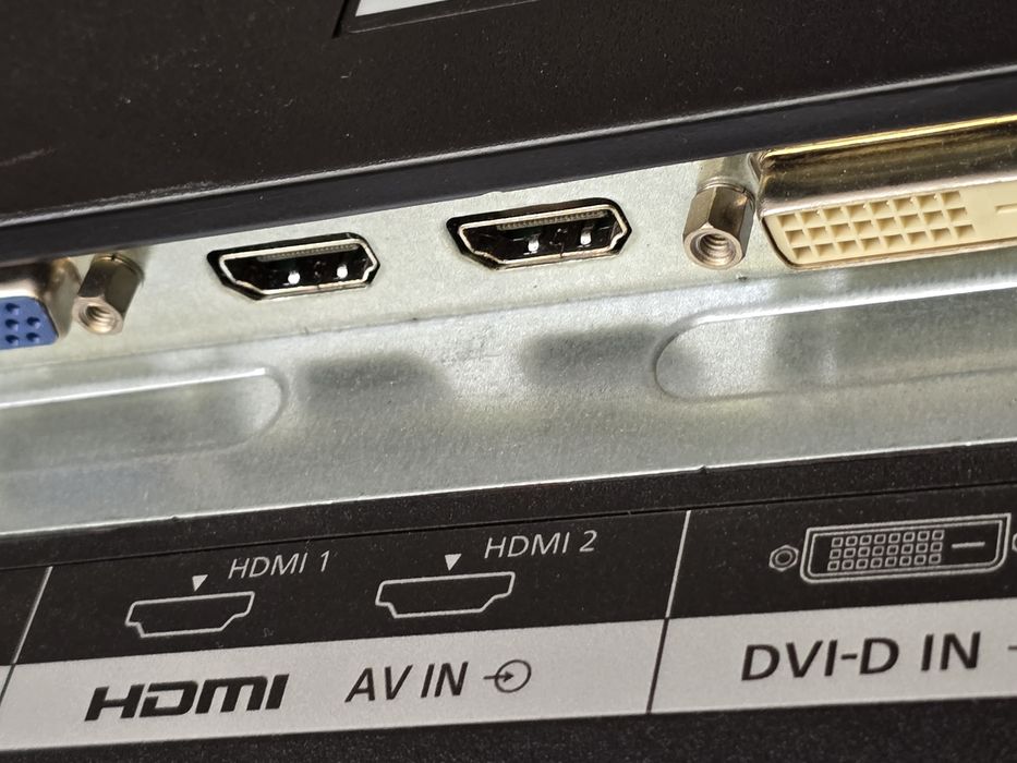 Monitor Panasonic 43 lcd Hdmi