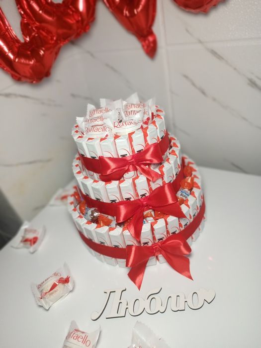 Солодкі подарунки, день закоханих, букет з цукерок